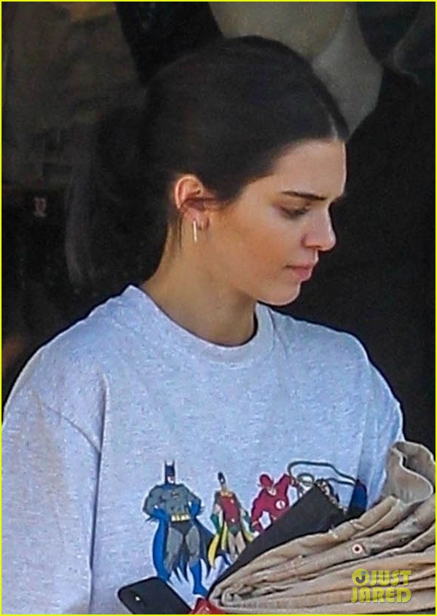 kendall jenner has a super hero outing 05