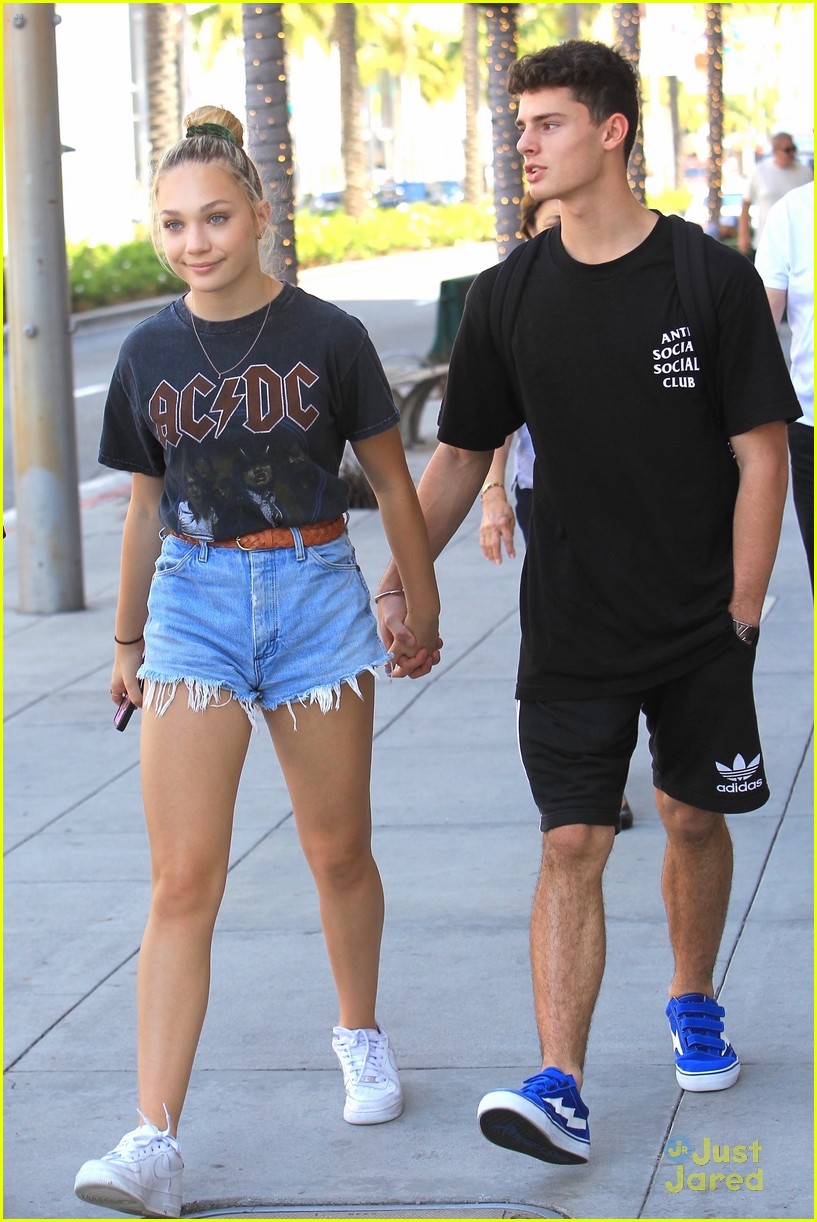 maddie ziegler jack kelly rodeo drive shopping pics 01