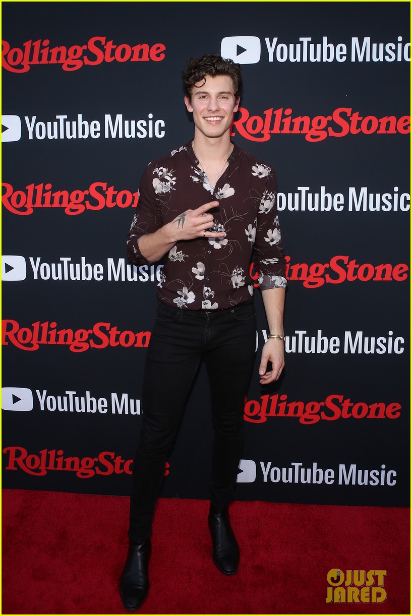 shawn mendes looks so handsome at rolling stone relaunch party 05