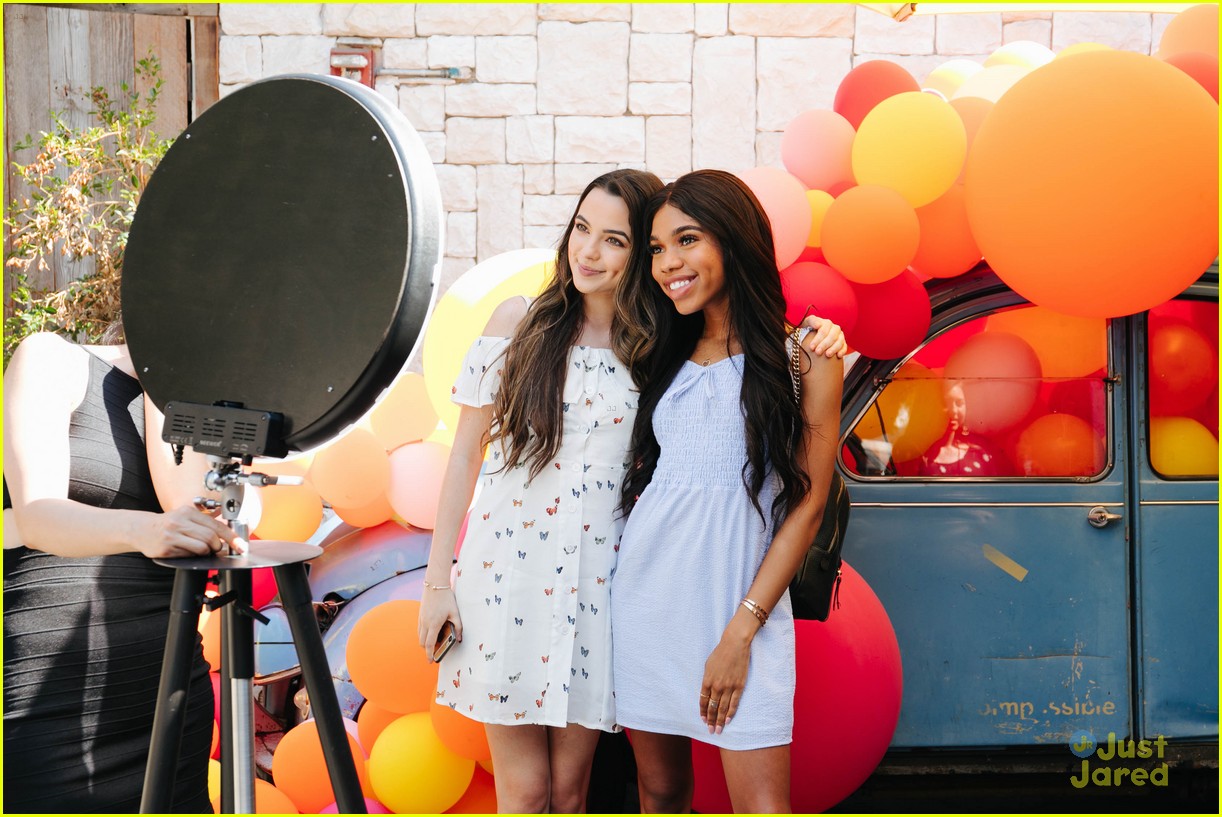 Veronica & Vanessa Merrell Celebrate Launch of New Fashion Line, True ...