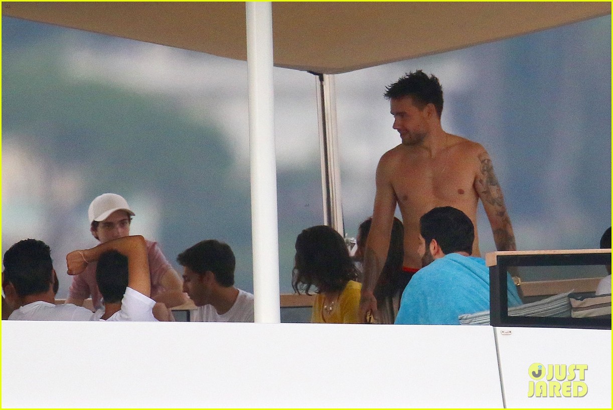 liam payne dances works out while shirtless on a yacht 105