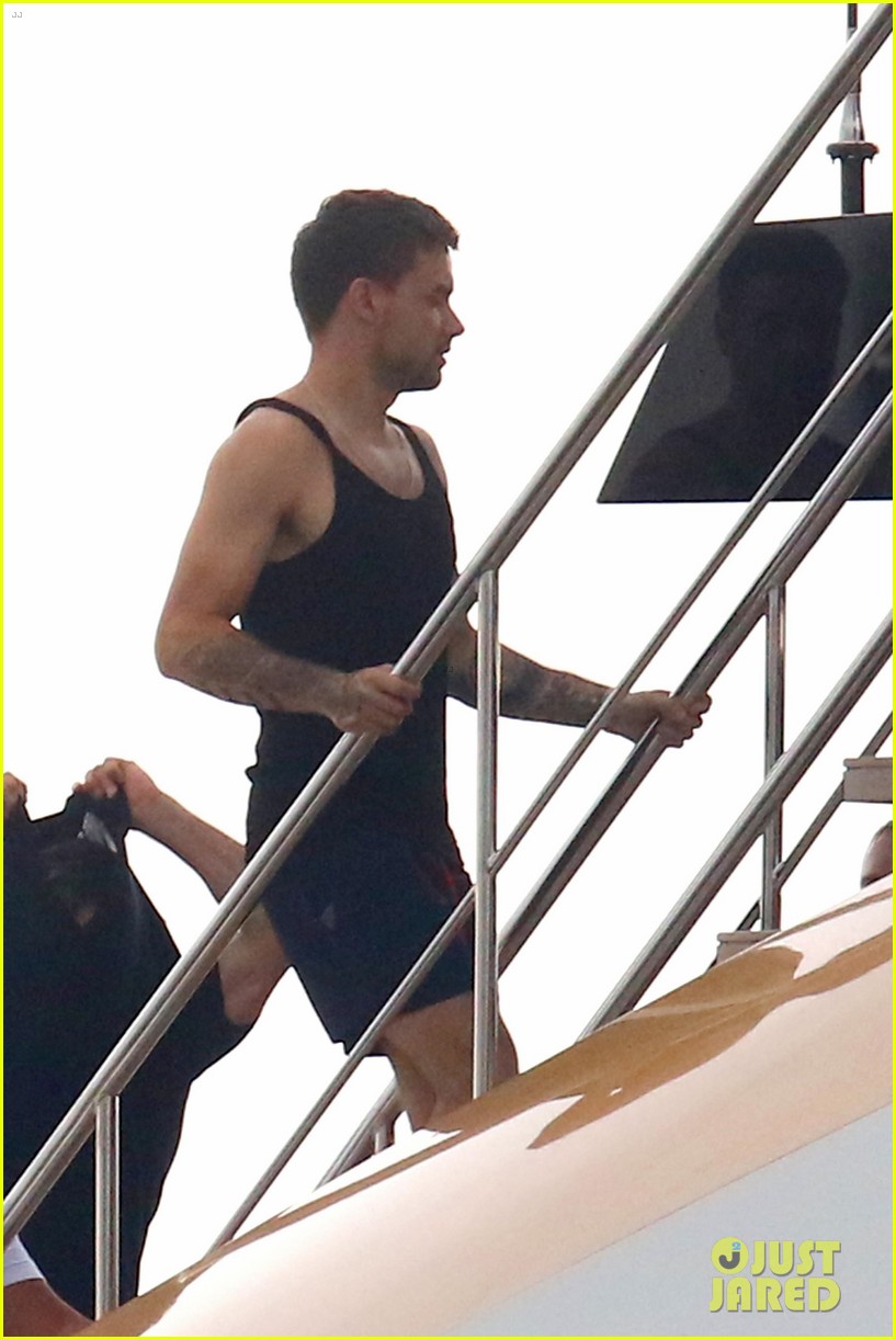 liam payne dances works out while shirtless on a yacht 44
