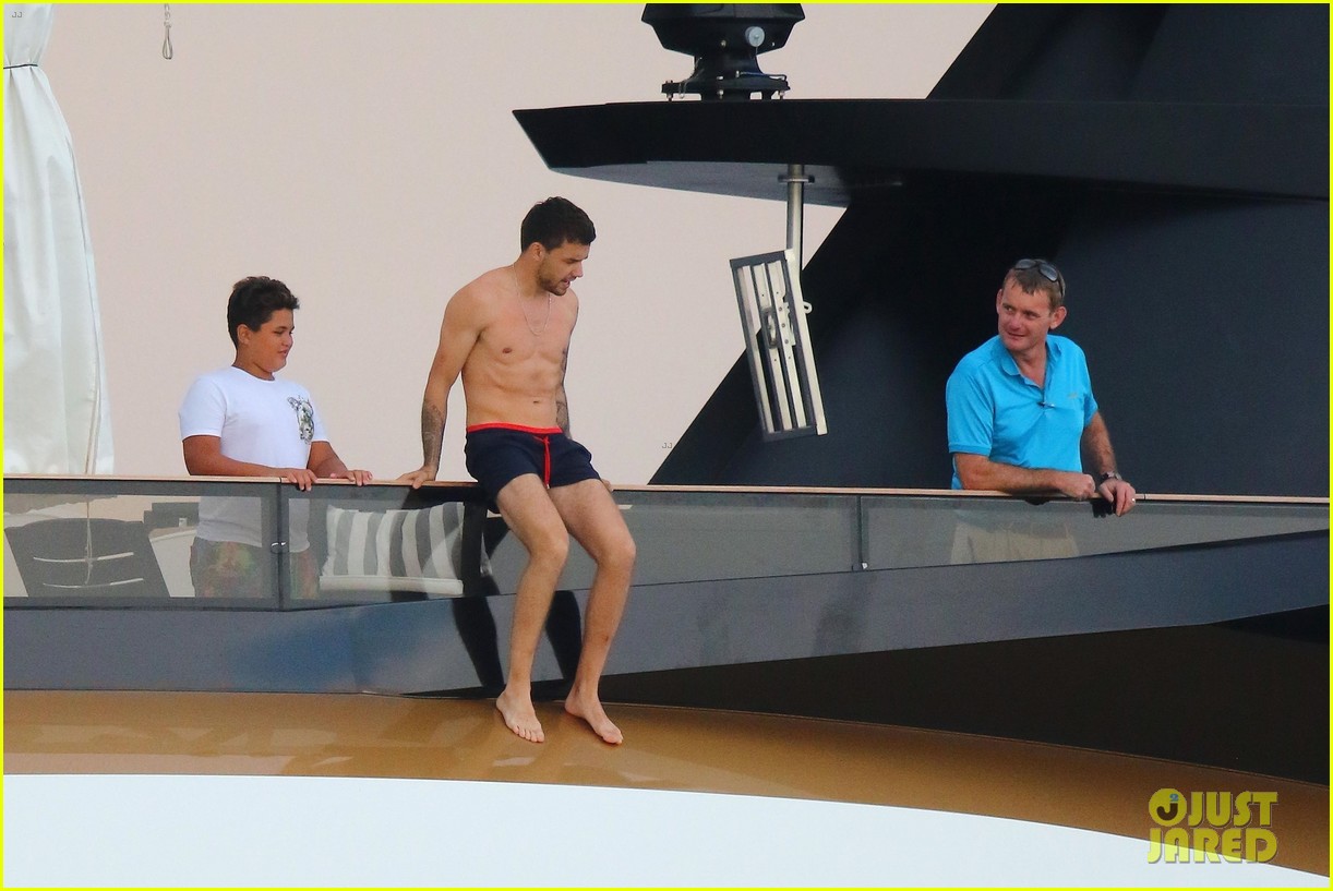 liam payne dances works out while shirtless on a yacht 59