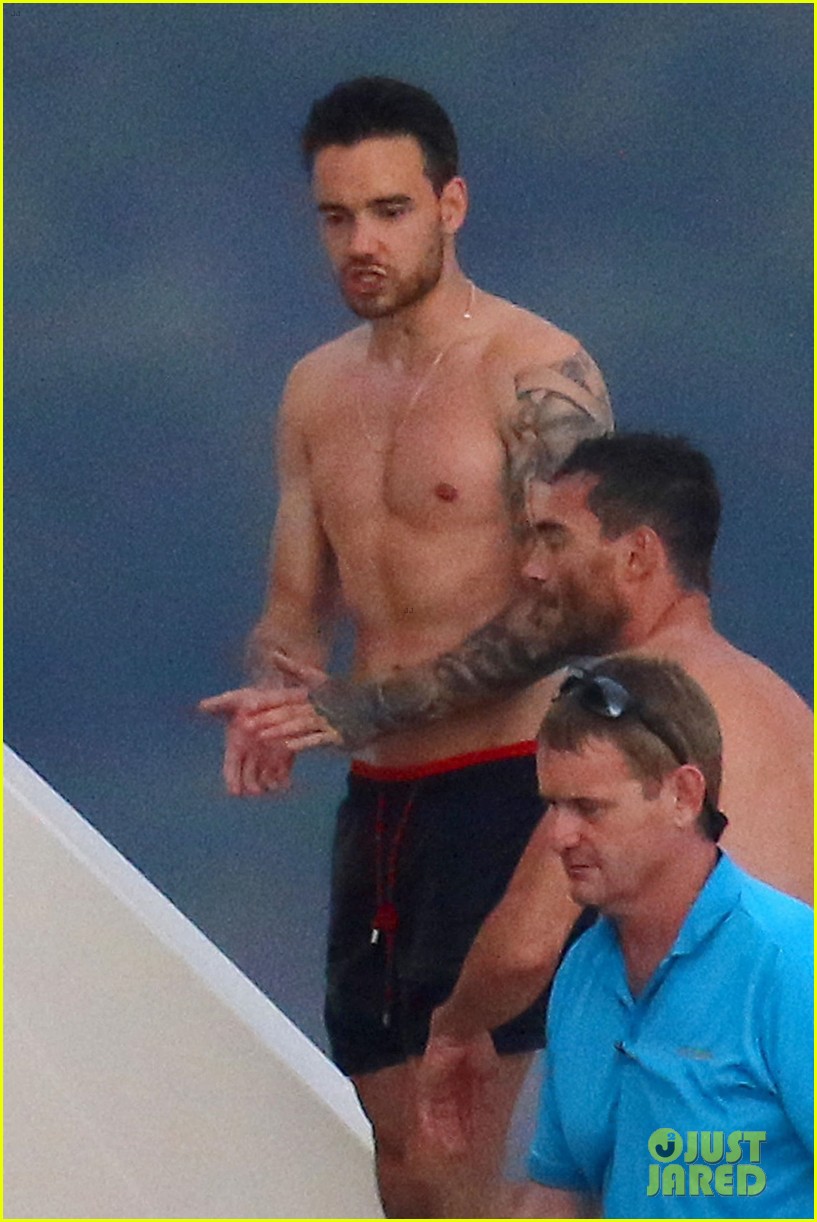 liam payne dances works out while shirtless on a yacht 92