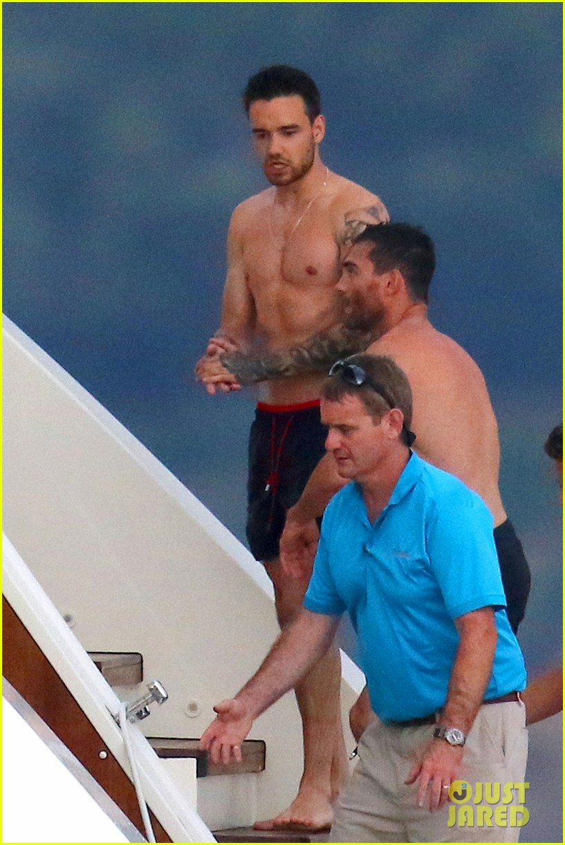 liam payne dances works out while shirtless on a yacht 93