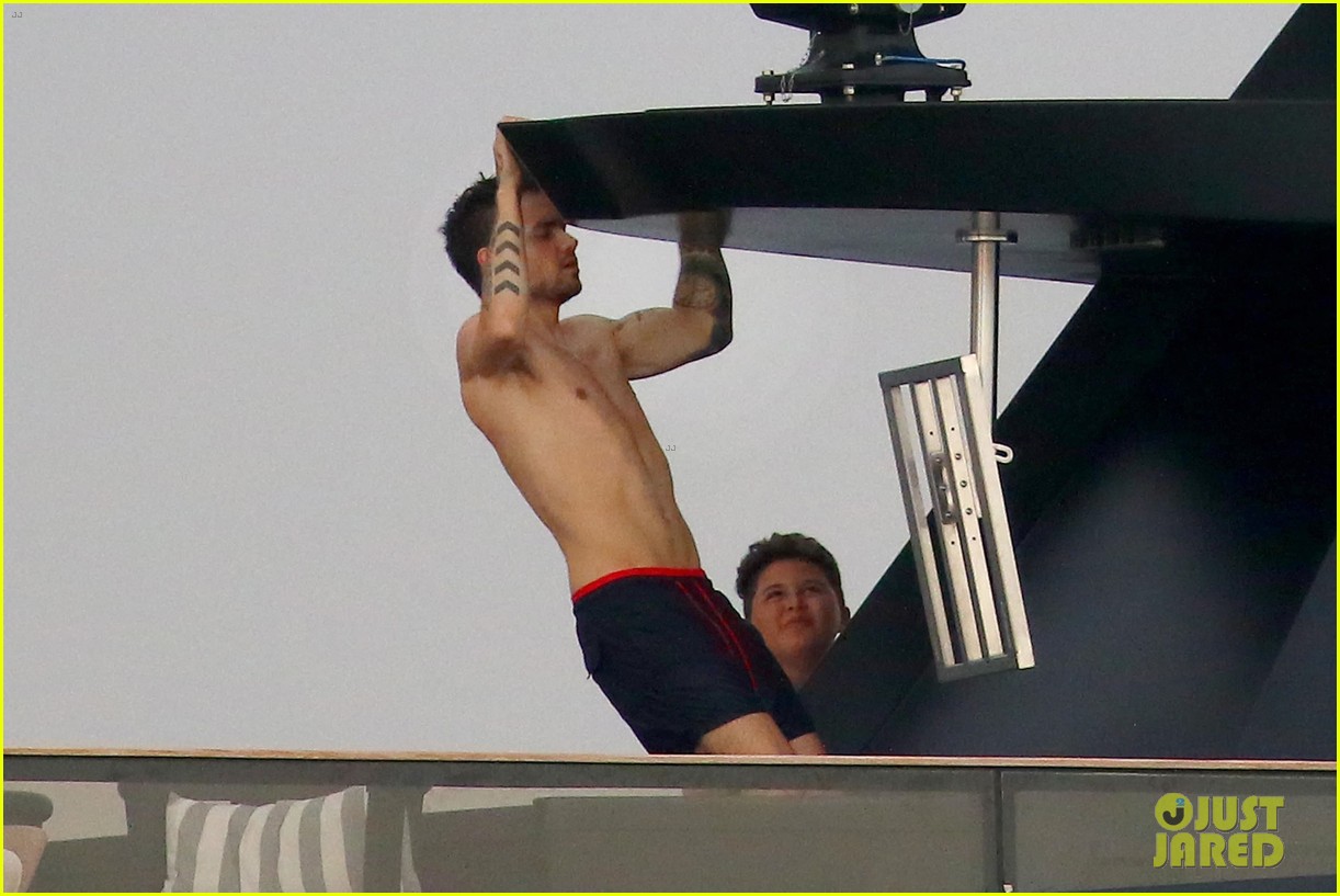 liam payne dances works out while shirtless on a yacht 94