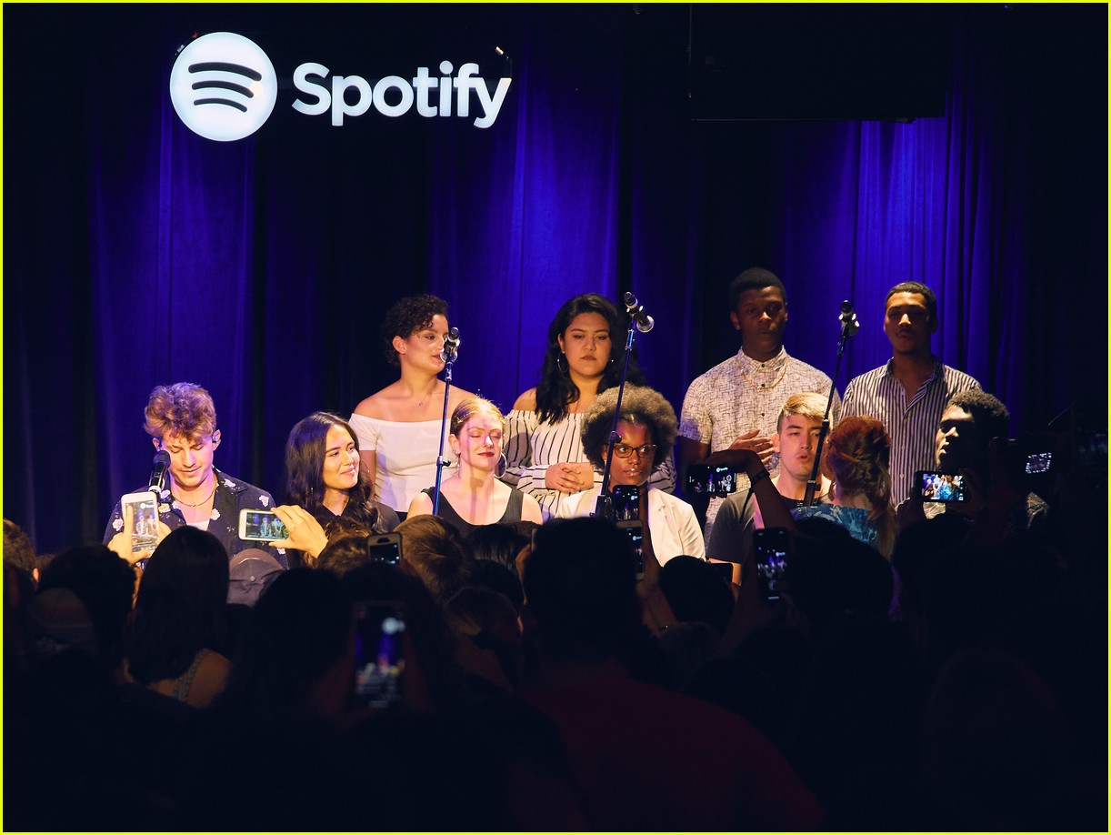 charlie puth returns to his college for spotify voicenotes event 20
