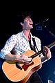 shawn mendes performs exclusive concert with sirius xm 01