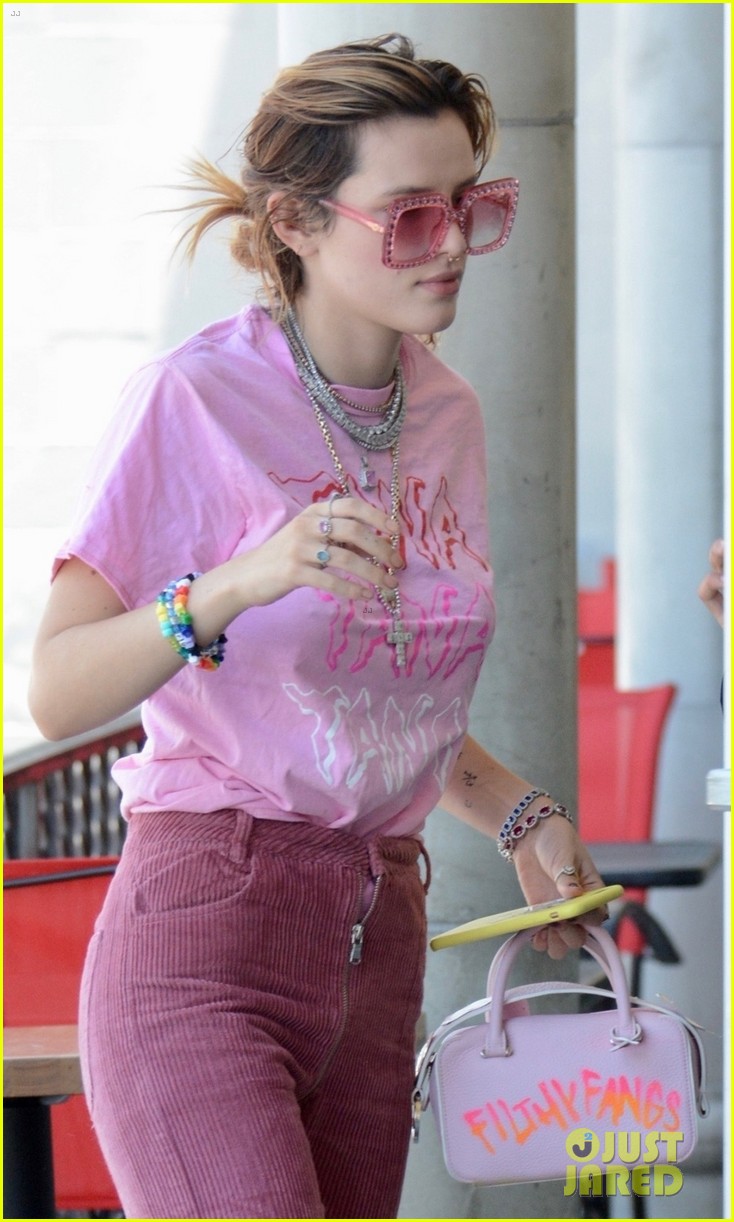 bella thorne is pretty in pink while running errands in la 08