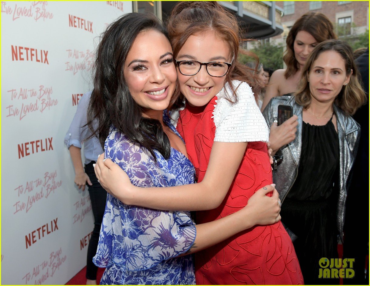 netflixs to all the boys ive loved before cast attends premiere 39