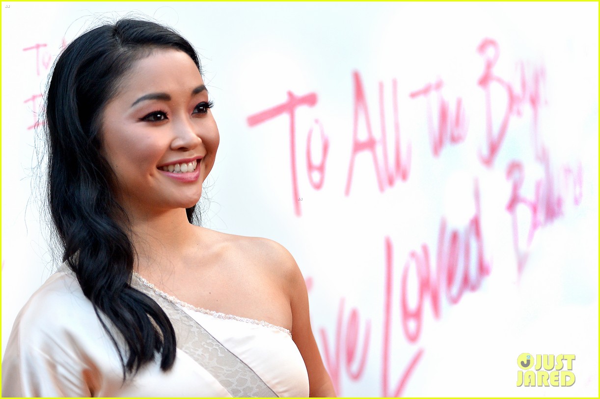 netflixs to all the boys ive loved before cast attends premiere 46