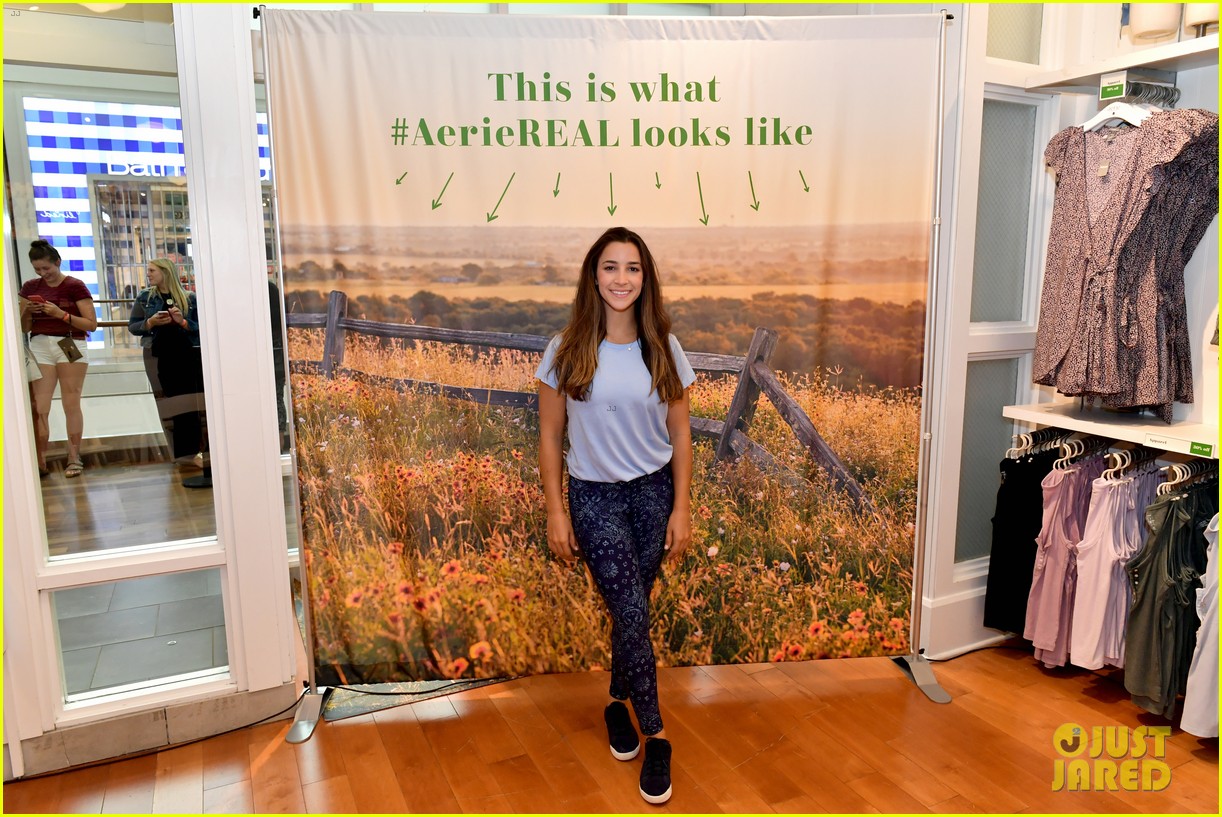 aly raisman joins paralympian aerie real talk event 04