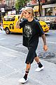 justin bieber gets a haircut with hailey baldwin by his side 11