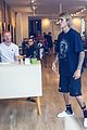justin bieber gets a haircut with hailey baldwin by his side 12