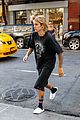 justin bieber gets a haircut with hailey baldwin by his side 25