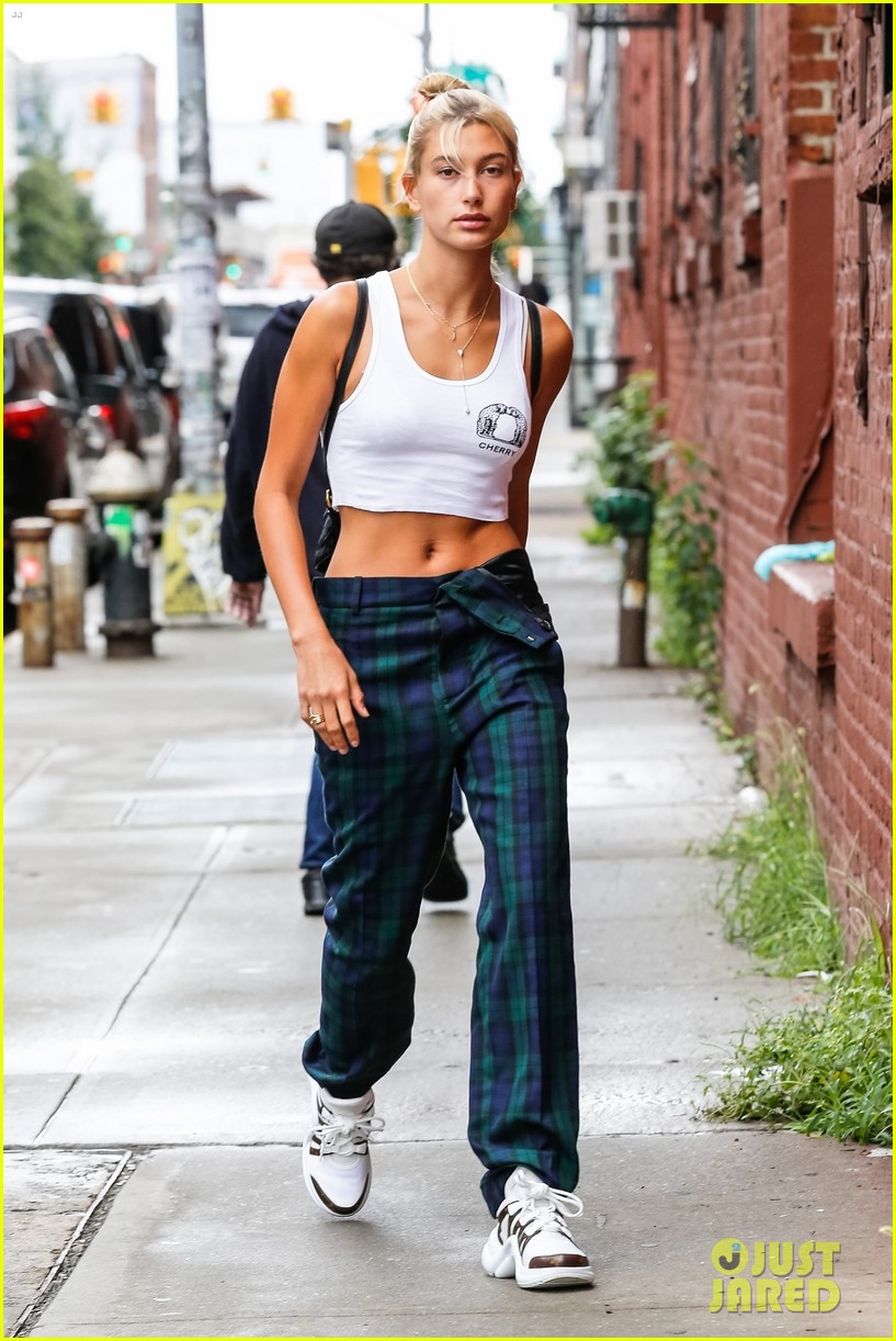 justin bieber hailey baldwin step out separately in nyc 05