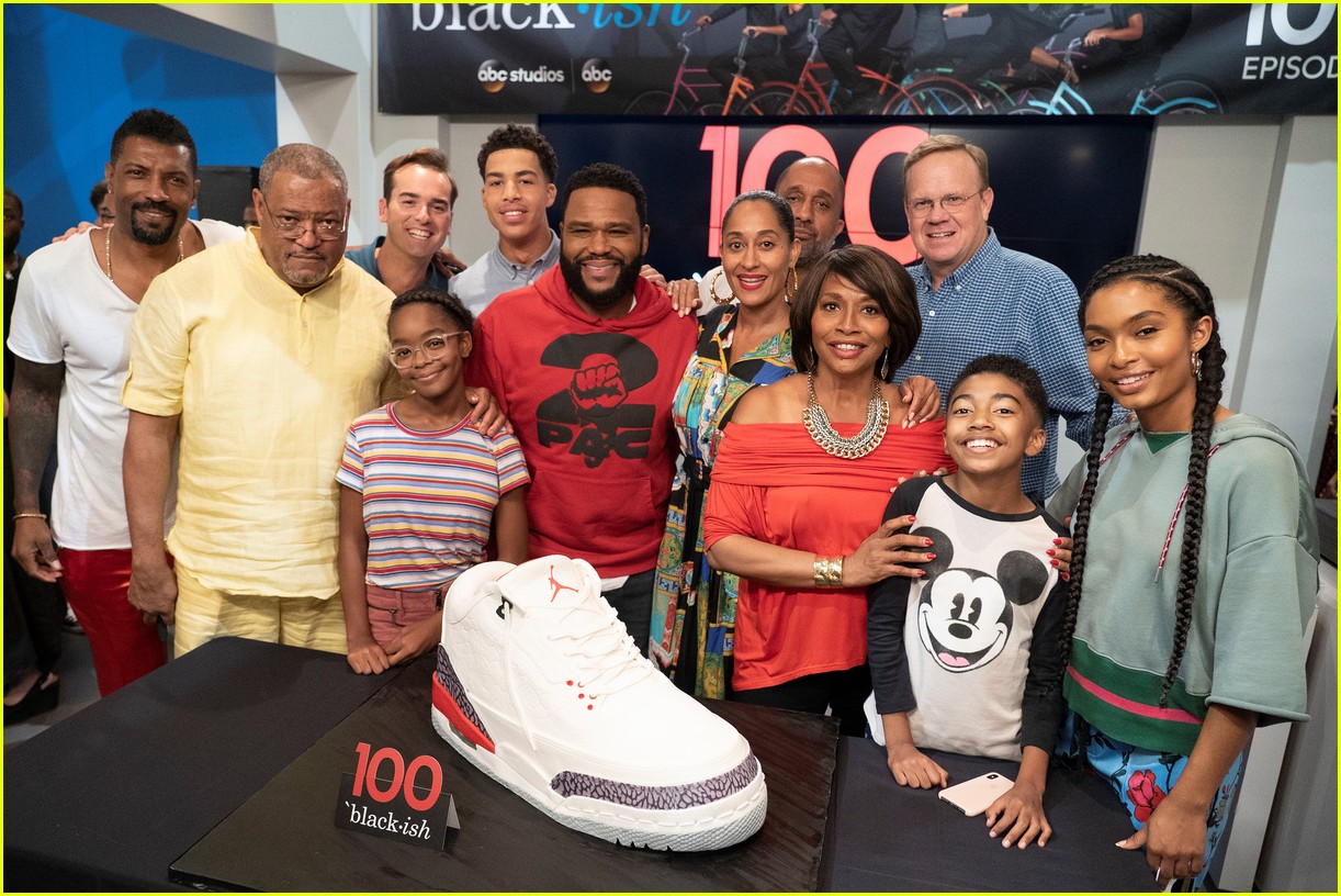 anthony anderson and tracee ellis ross join black ish cast at 100th episode celebration 05