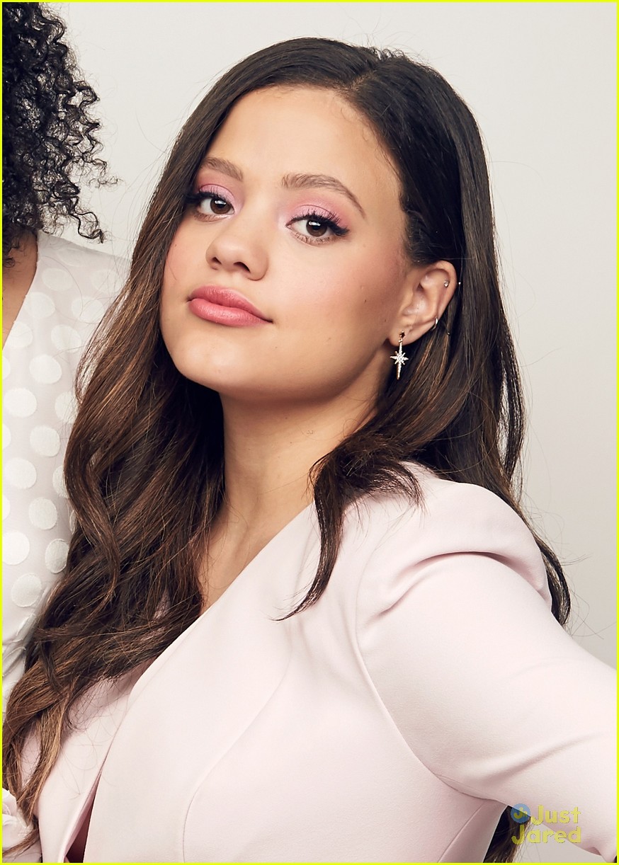 sarah jeffery charmed sisters diff dads 04