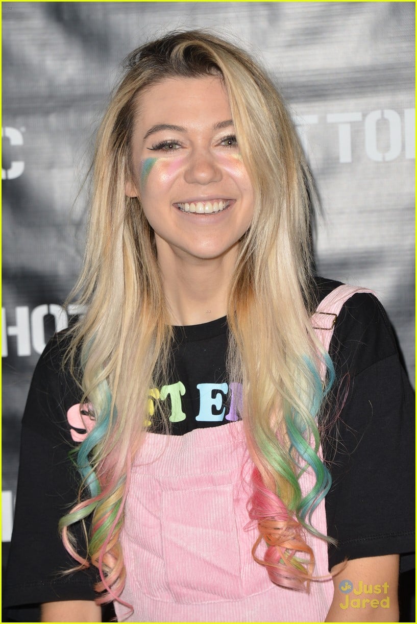 jessie paege hot topic collection launch 03