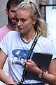 joe jonas sophie turner hang out with his parents in nyc 08
