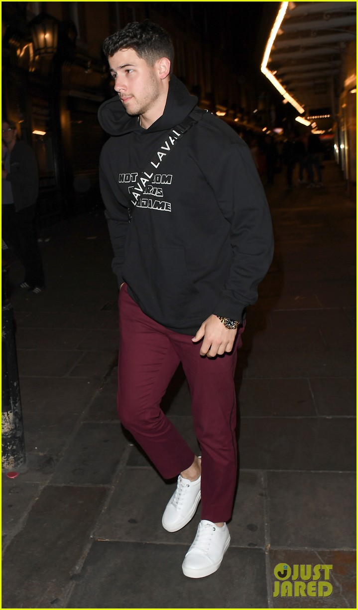 nick jonas continues to spend time in london 03