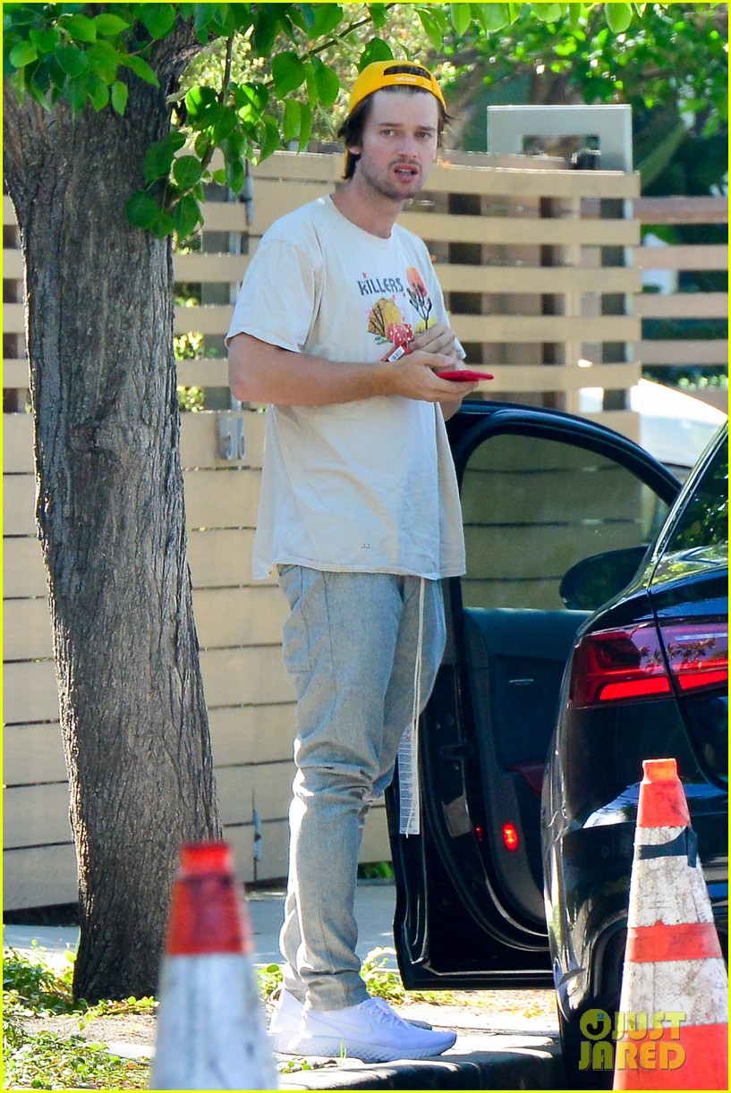 patrick schwarzenegger steps out for solo lunch at sugarfish 05