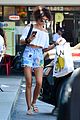 sarah hyland crotherapy august 2018 06