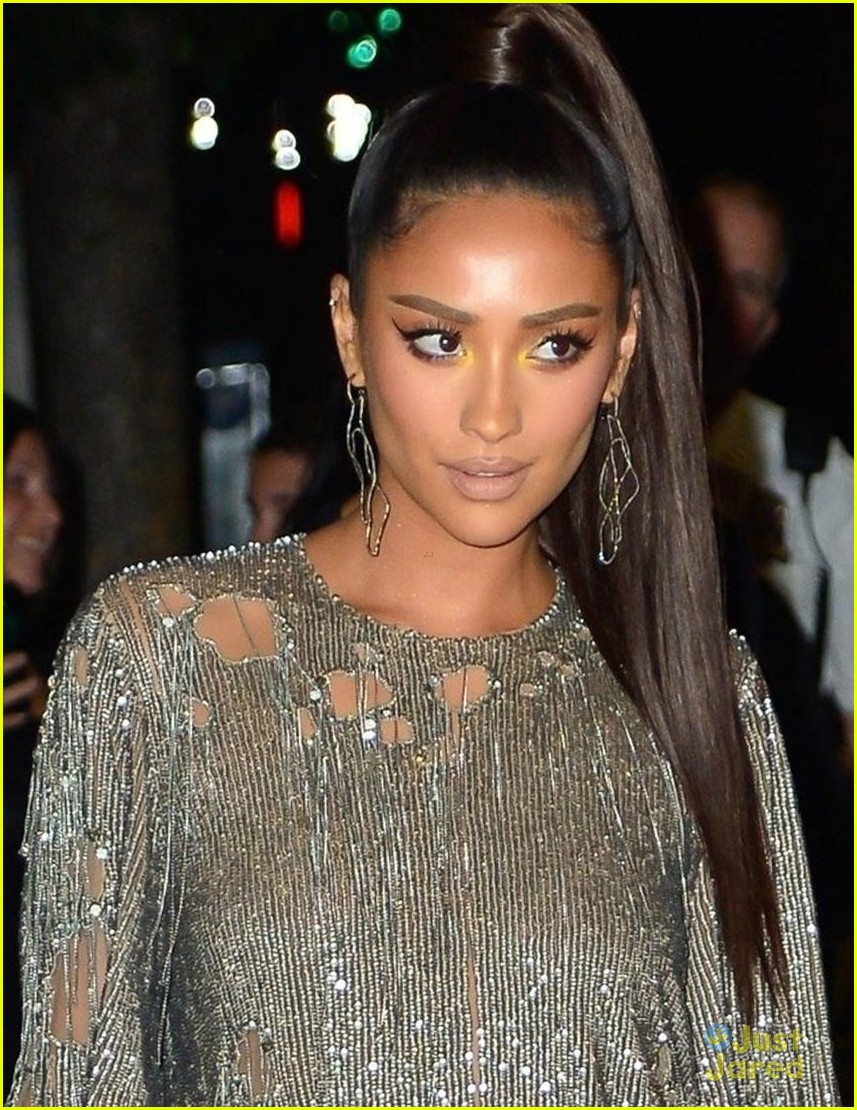 shay mitchell silver dress vmas after party 03