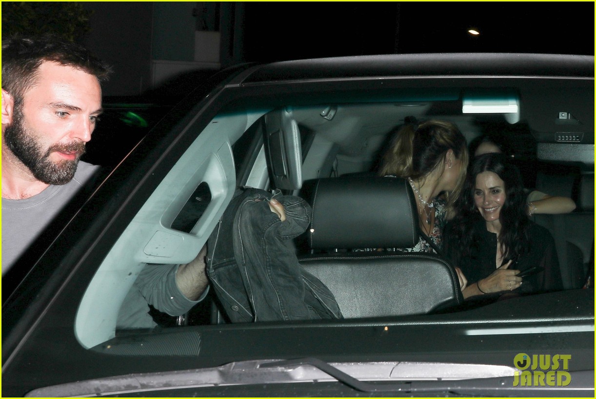 ed sheeran double dates with courteney cox 38