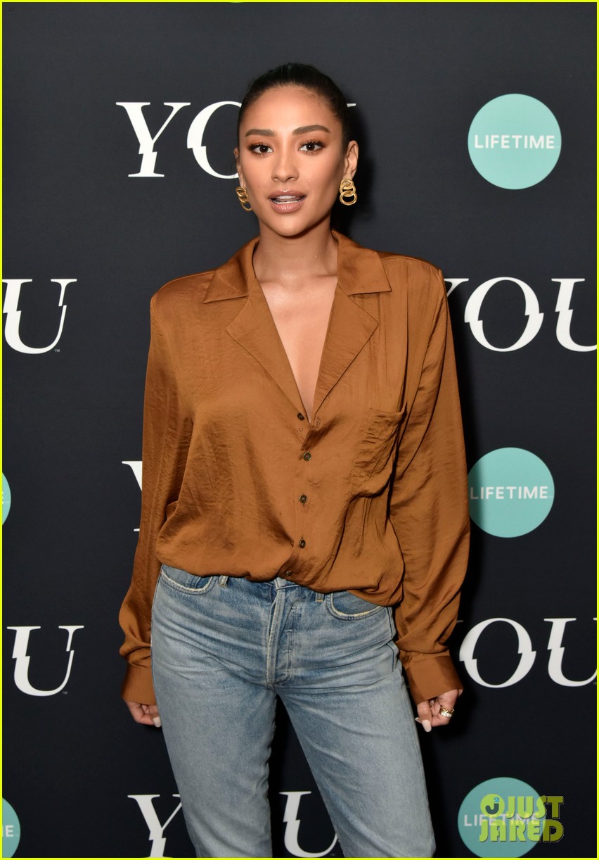penn badgley elizabeth lail and shay mitchell look stylish at you series premiere 24