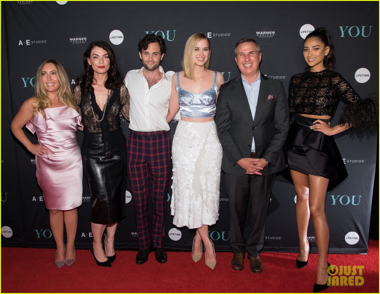 penn badgley elizabeth lail and shay mitchell look stylish at you series premiere 49