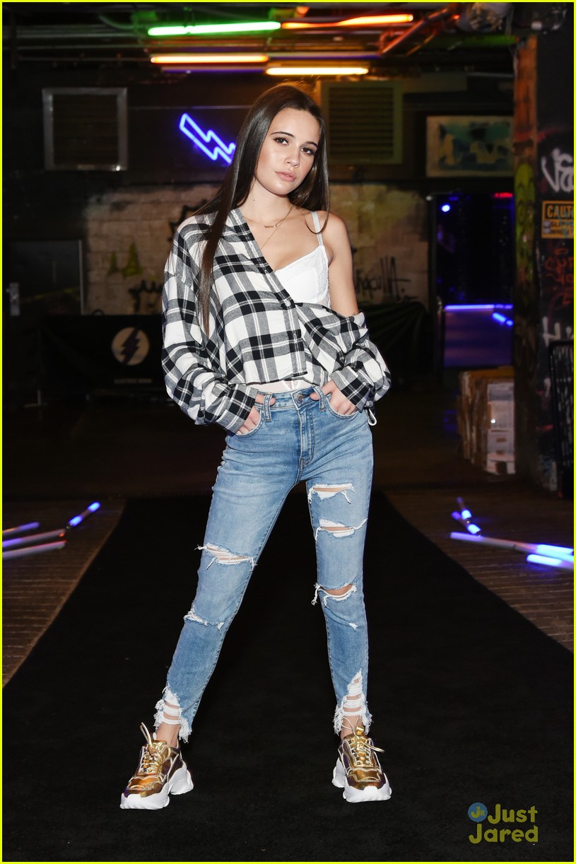 bea miller gold sneakers nyfw events 06