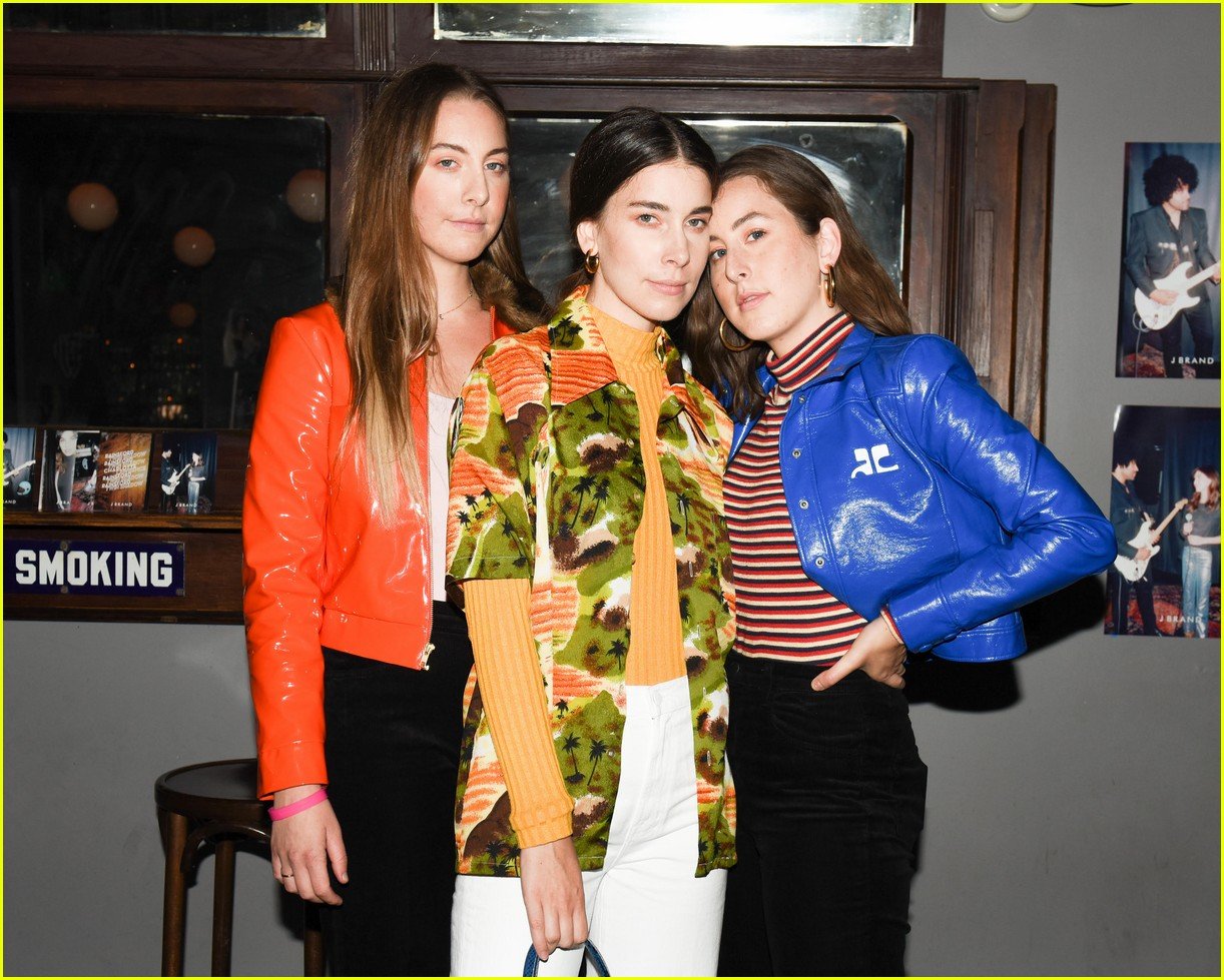 rowan blanchard and haim support planned parenthood at j brands fall 2018 collection launch 32