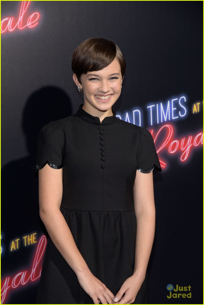cailee speany bad times premiere 02
