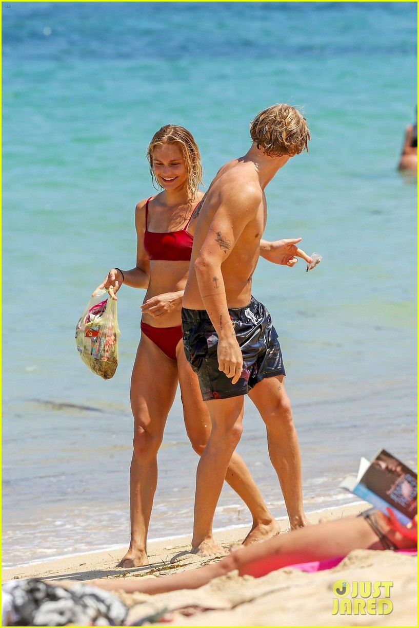 cody simpson hits the beach with girlfriend clair wuestenberg 15