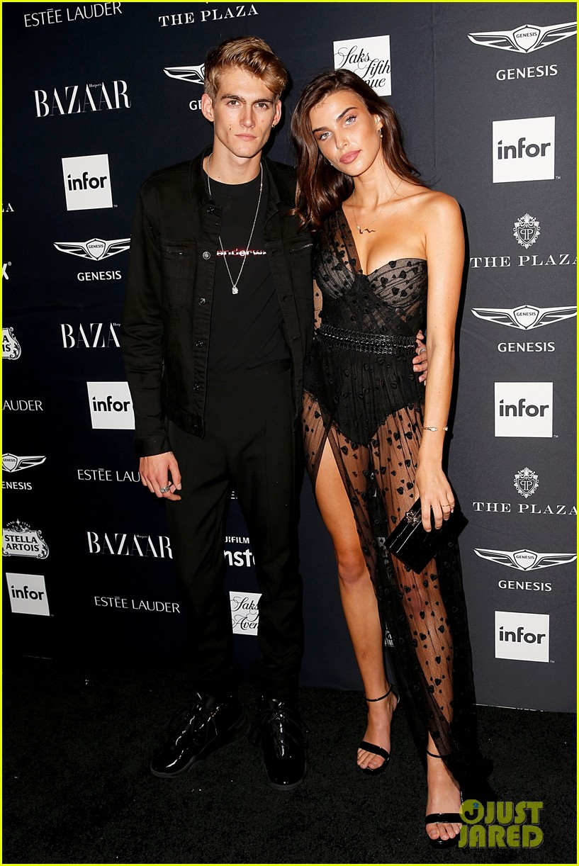 kaia and presley gerber join hayley kiyoko and more stars at harpers bazaar icons party 31