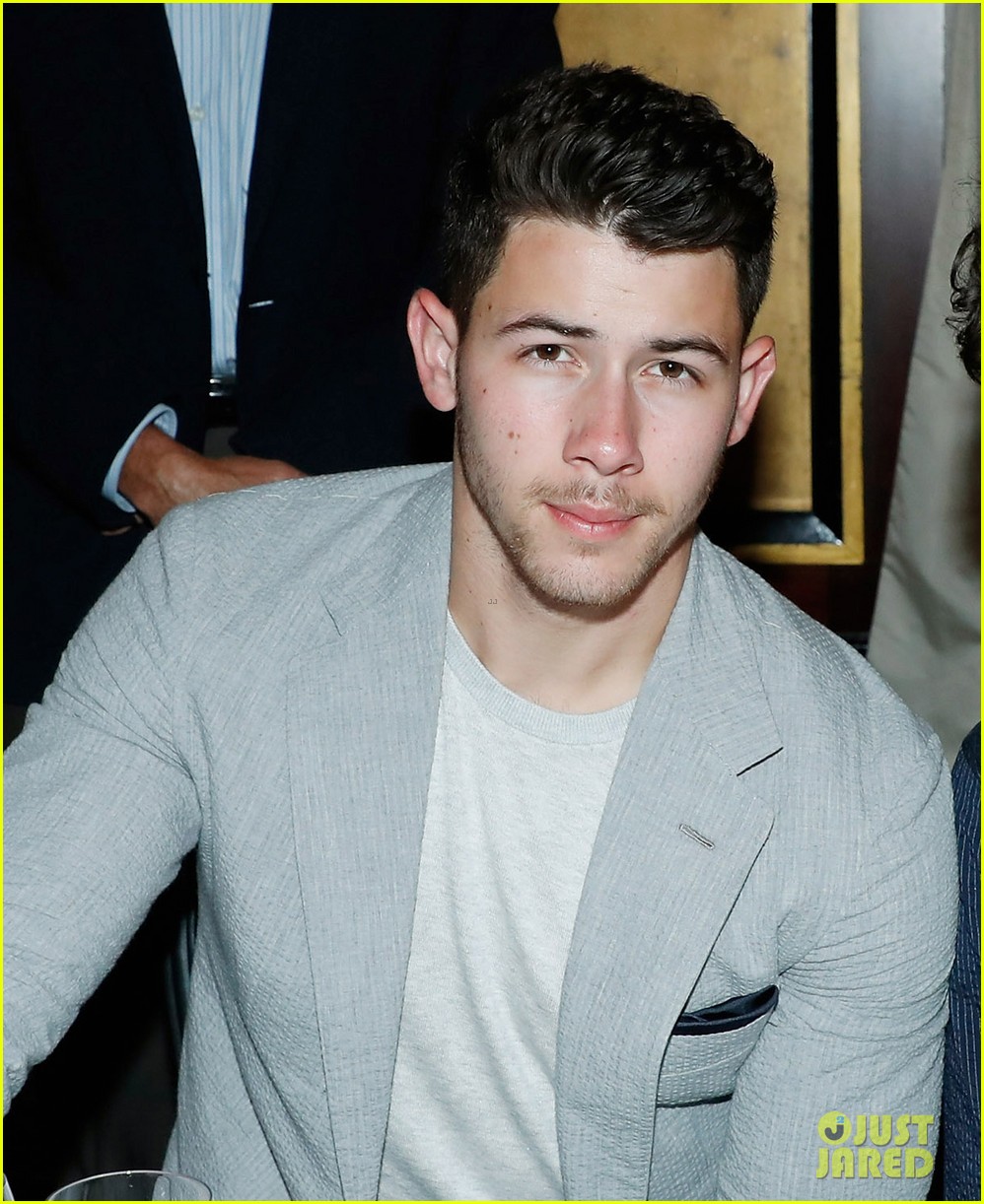nick jonas and little brother frankie team up for ryder cup dinner in paris 02