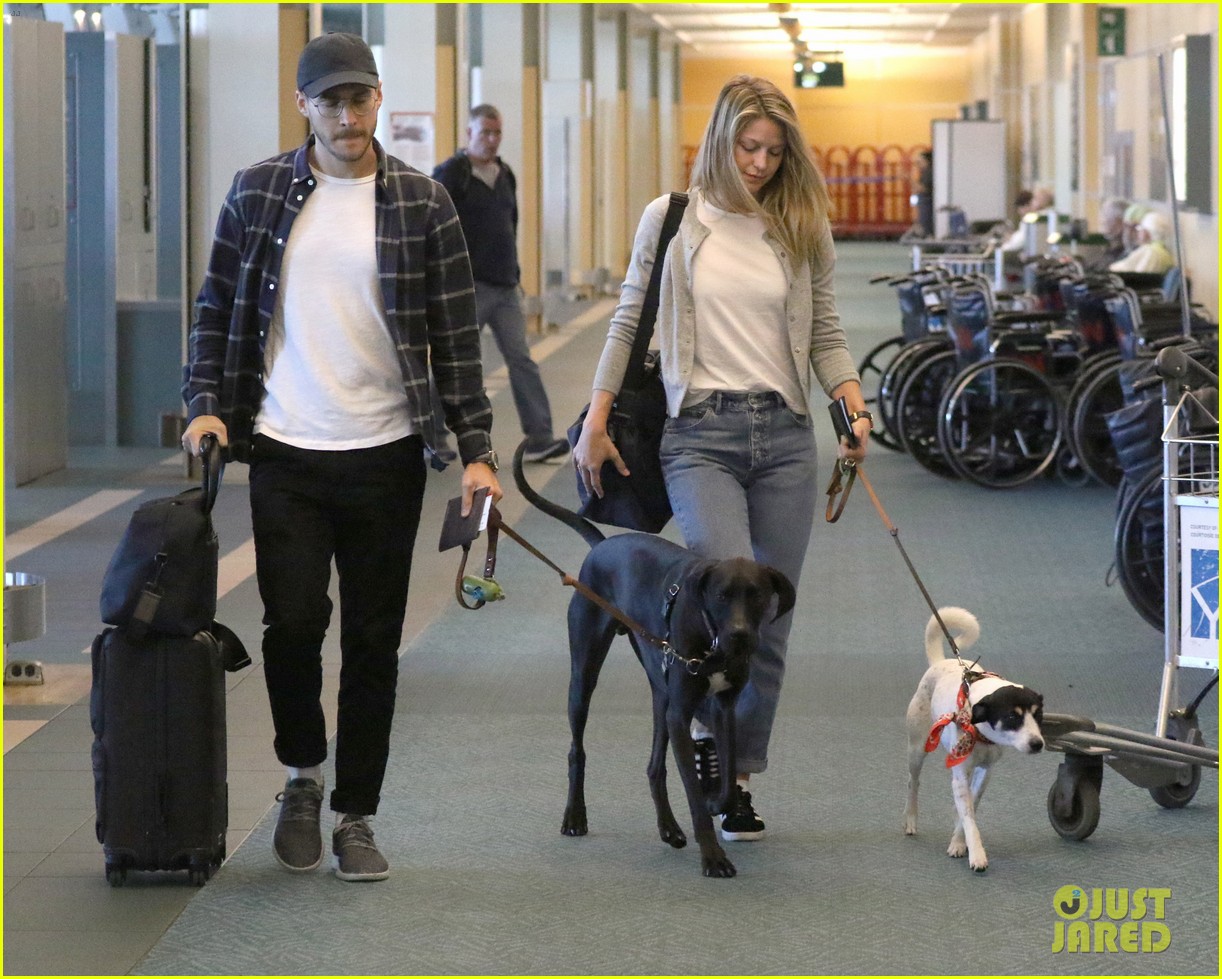 melissa benoist chris wood jet out of vancouver 03