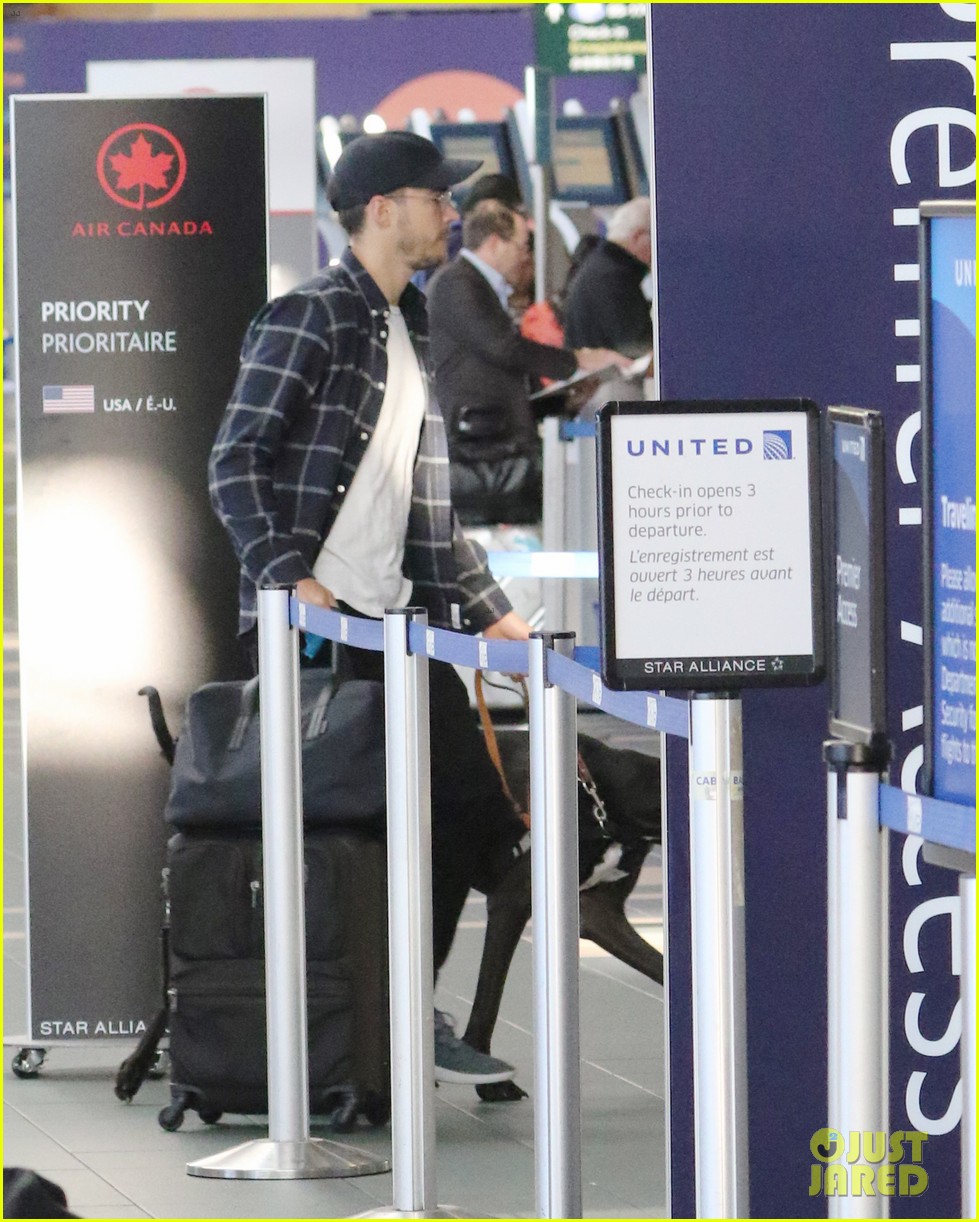 melissa benoist chris wood jet out of vancouver 09