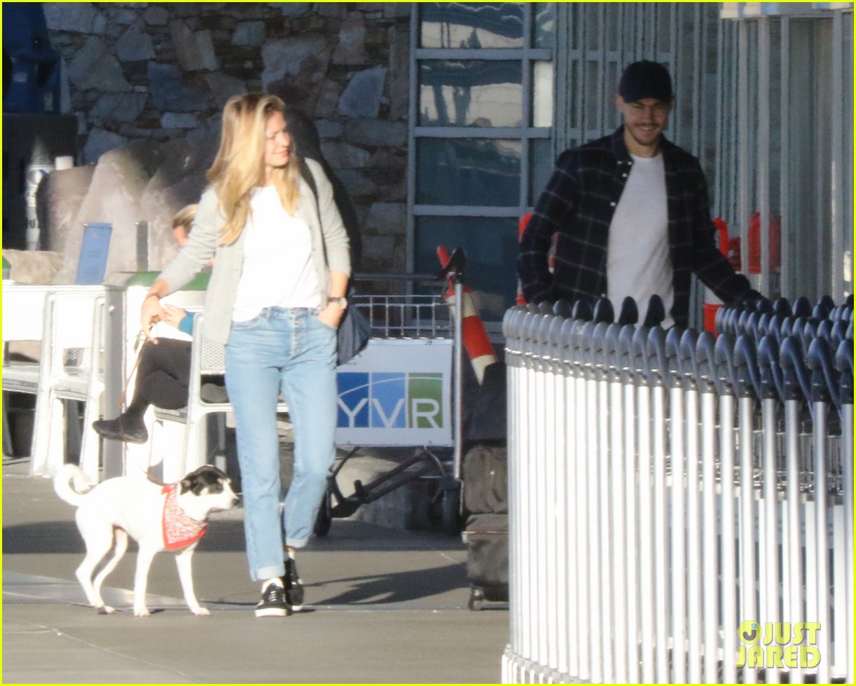 melissa benoist chris wood jet out of vancouver 10