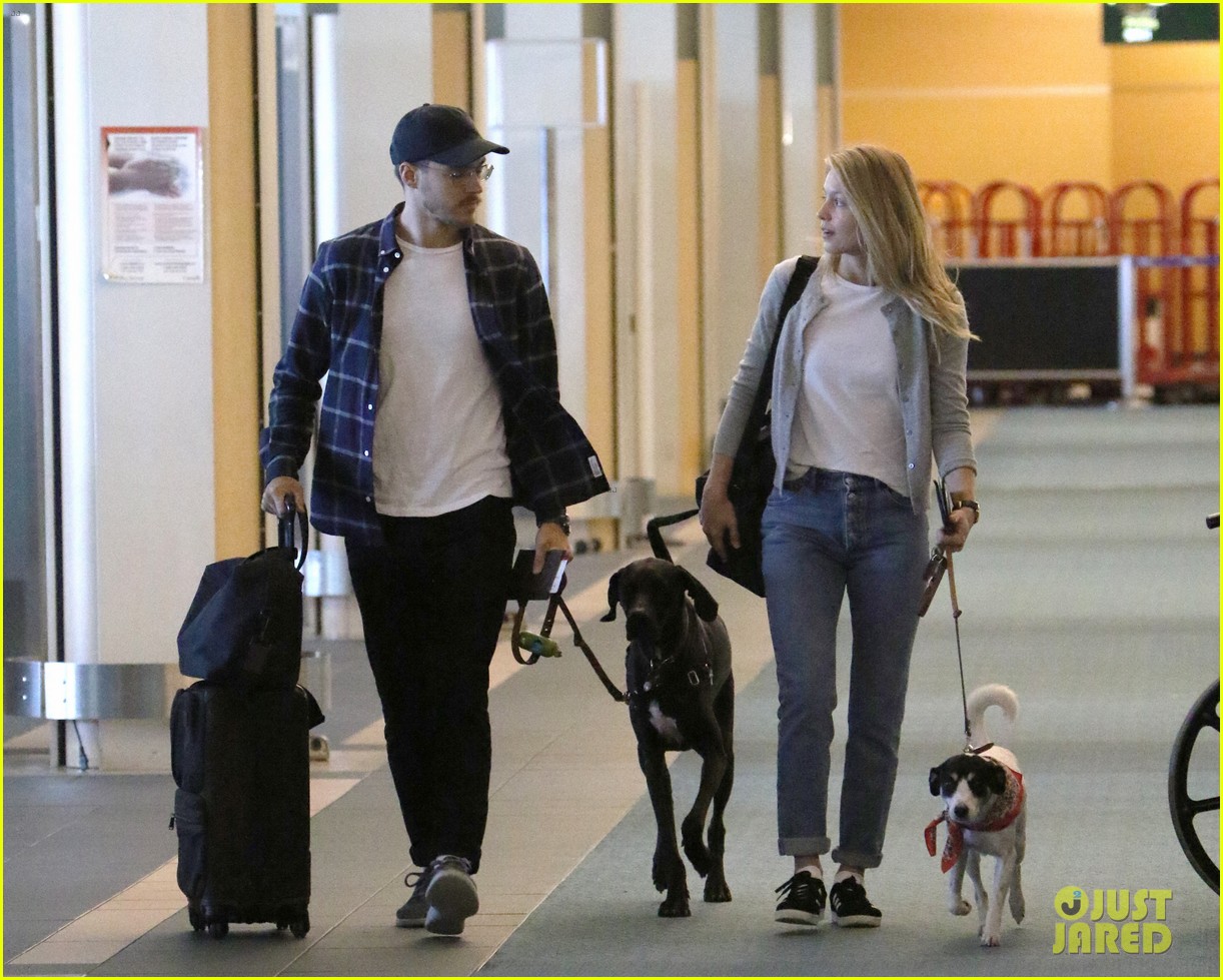 melissa benoist chris wood jet out of vancouver 18
