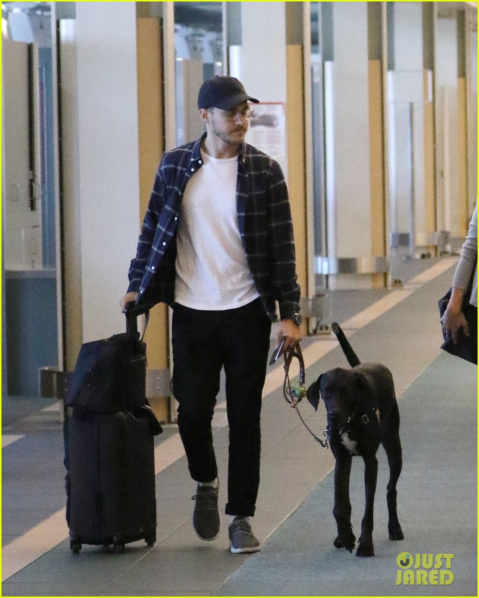 melissa benoist chris wood jet out of vancouver 19