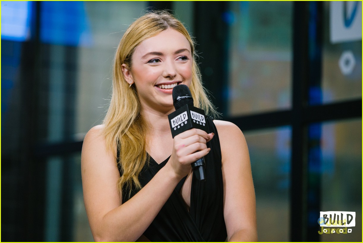 peyton list talks first connection with cameron monaghan build 21