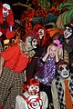jojo siwa gets surrounded by spooks at knotts scary farm02