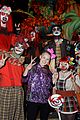 jojo siwa gets surrounded by spooks at knotts scary farm09