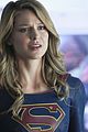 supergirl new red poster premiere pics 10