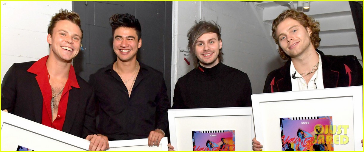 5 seconds of summer celebrate 1 million sales for youngblood05