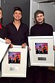 5 seconds of summer celebrate 1 million sales for youngblood02