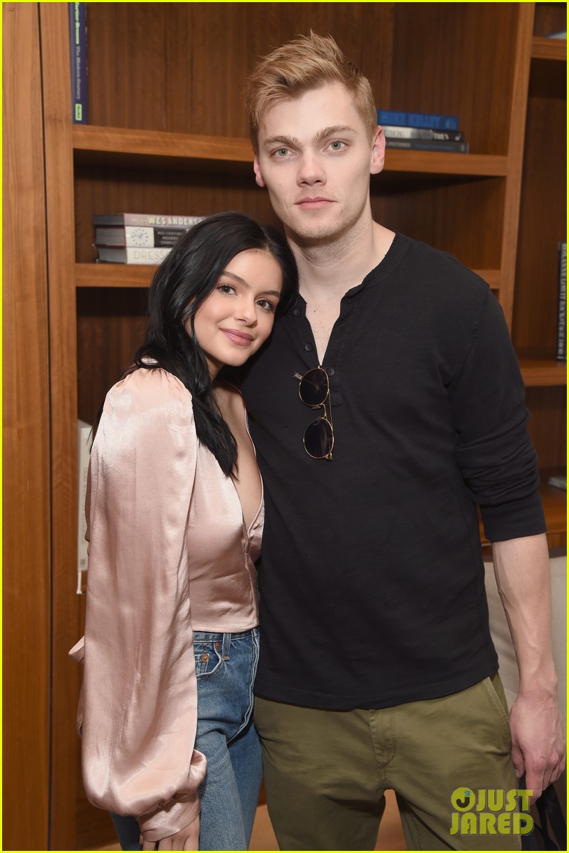 ariel winter levi meaden couple up for a time for heros festival 14