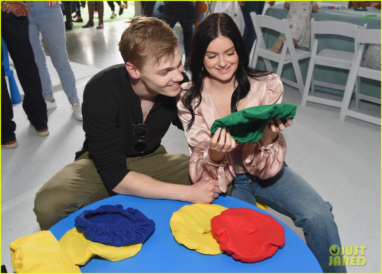 ariel winter levi meaden couple up for a time for heros festival 18